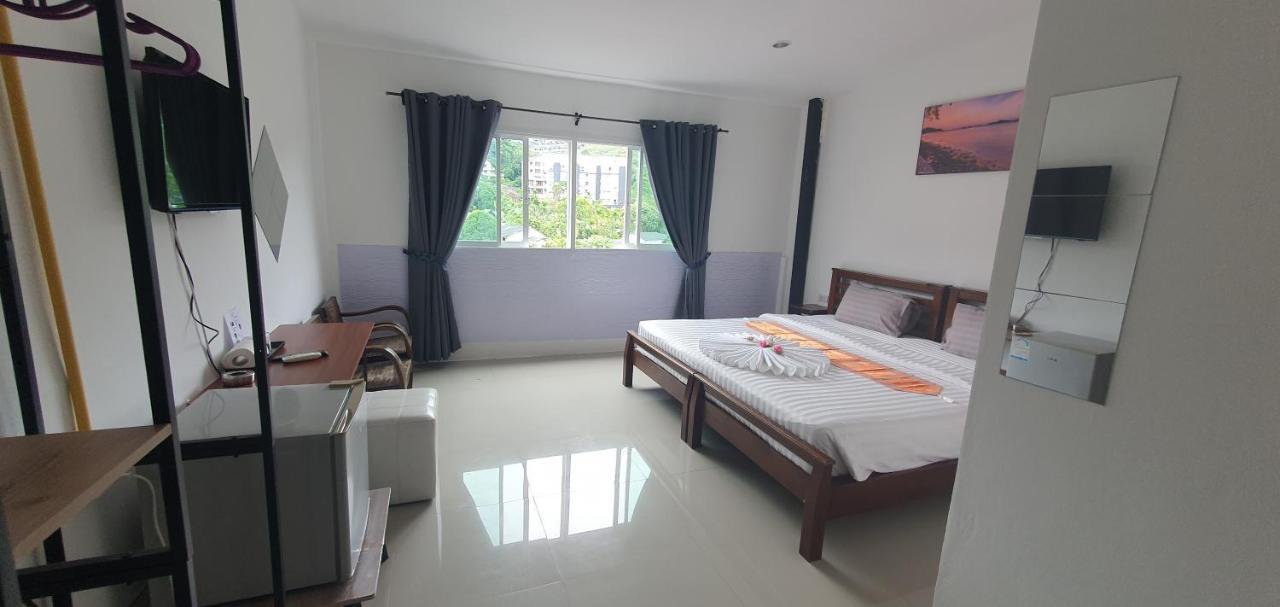 At Home Hotel Patong Exterior foto